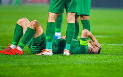 �������򣺱���̨����Ա�����ڴ󱦣�����ʱ���վ�������ˣ�