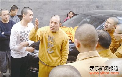 �ٺ��д�Ů�˿������ܻ��������� �ڷ�Դ�±�׽(ͼ)